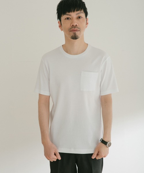 ITEMS URBANRESEARCH(アイテムズ アーバンリサーチ)の「ポンチ クルーネックポケットTシャツ(Tシャツ/カットソー・メンズ・オフホワイト/ブラック/ブラウン・LARGE/MEDIUM)」の10枚目の写真