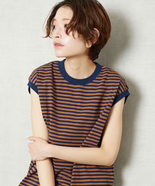 FREAK'S STORE(フリークスストア)の「【WEB限定】ノースリーブTシャツ(Tシャツ/カットソー・レディース・ブラック/オフホワイト/ナチュラル/マスタード/グレー/ベージュ/ブラウン/レッド/ブルー/ストライプ/ピンク・フリ-)」の5枚目の写真