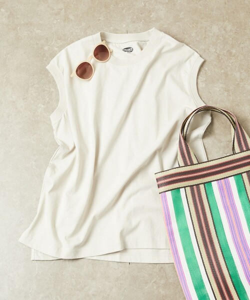FREAK'S STORE(フリークスストア)の「【WEB限定】ノースリーブTシャツ(Tシャツ/カットソー・レディース・ブラック/オフホワイト/ナチュラル/マスタード/グレー/ベージュ/ブラウン/レッド/ブルー/ストライプ/ピンク・フリ-)」の14枚目の写真