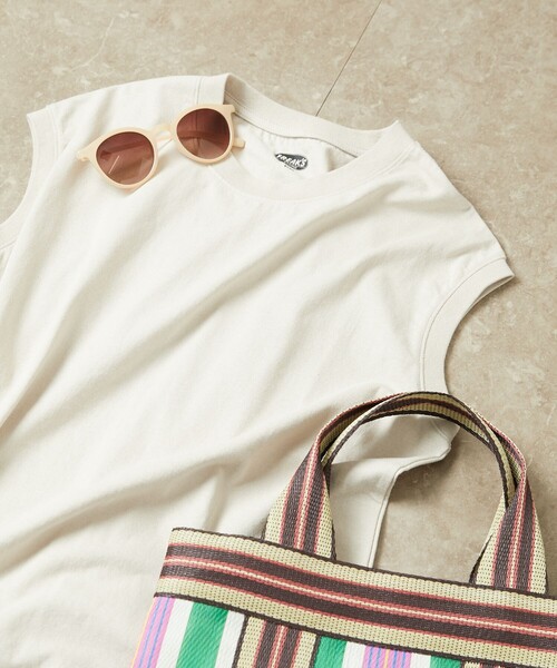 FREAK'S STORE(フリークスストア)の「【WEB限定】ノースリーブTシャツ(Tシャツ/カットソー・レディース・ブラック/オフホワイト/ナチュラル/マスタード/グレー/ベージュ/ブラウン/レッド/ブルー/ストライプ/ピンク・フリ-)」の15枚目の写真