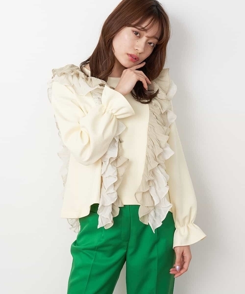 A de a.v.v(アードアー・ヴェ・ヴェ)の「プリーツラッフルドッキングTEE(Tシャツ/カットソー・レディース・アイボリー/ブラック・38/36)」の10枚目の写真