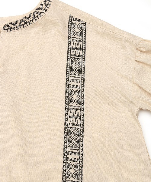 チチカカ(チチカカ)の「キカクロス刺繍プルオーバー(シャツ/ブラウス・レディース・ベージュ/カーキ/モカ・FREE)」の15枚目の写真