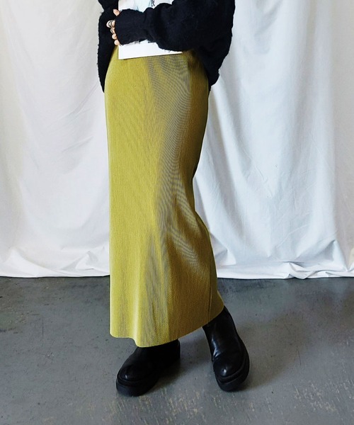 me+em select（ミームセレクト）の「【 新色追加１２色展開  / セルフカット 】ハイウエストロングプリーツタイトスカート（スカート・レディース・ブラック/オレンジ/グリーン/アイボリー/グリーン系その他/ピンク系その他/ダークグリーン/テラコッタ/マスタード/ライム/ブルー系その他/ピンク系その他2・MEDIUM）」の5枚目の写真