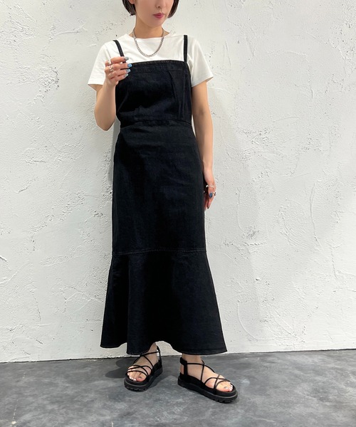 apres jour mignon（アプレジュールミニョン）の「デニムマーメイドキャミワンピース【ZOZOTOWN限定アイテム】（ワンピース・レディース・ブラック/ブルー系その他2・SMALL/X-LARGE/MEDIUM）」の2枚目の写真