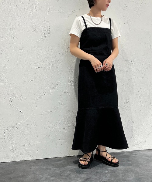 apres jour mignon（アプレジュールミニョン）の「デニムマーメイドキャミワンピース【ZOZOTOWN限定アイテム】（ワンピース・レディース・ブラック/ブルー系その他2・SMALL/X-LARGE/MEDIUM）」の4枚目の写真