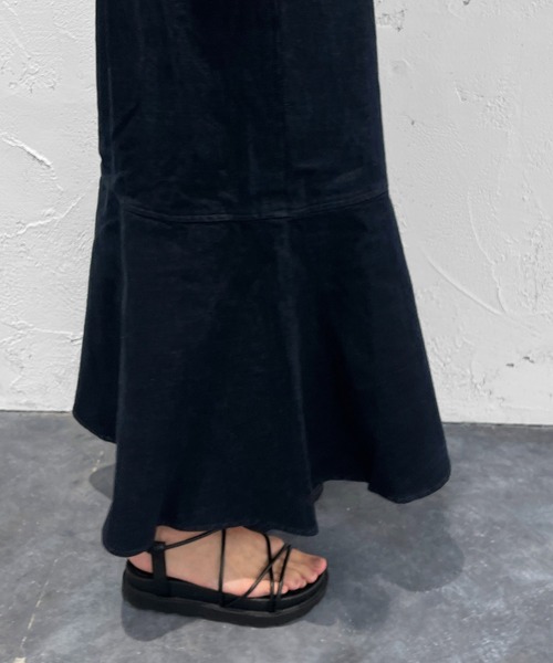 apres jour mignon（アプレジュールミニョン）の「デニムマーメイドキャミワンピース【ZOZOTOWN限定アイテム】（ワンピース・レディース・ブラック/ブルー系その他2・SMALL/X-LARGE/MEDIUM）」の17枚目の写真