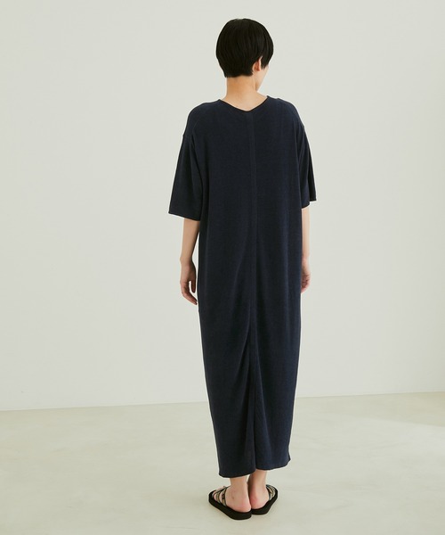 SALON adam et rope'（サロン アダム エ ロペ）の「【極上の肌ざわり】Tシャツワンピース-CreamyCotton /クリーミーコットン-（ワンピース・レディース・ピンク/ライトグリーン/ブラック系その他・FREE）」の15枚目の写真