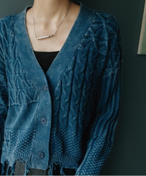 MARTE(マルテ)の「Damage Wash Knit Cardigan(カーディガン/ボレロ・レディース・オレンジ/ブルー・FREE)」の5枚目の写真