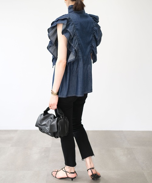 ＡＮＤＪ（アンドジェイ）の「6.5ozデニムフリルノースリーブブラウス（シャツ/ブラウス・レディース・ネイビー/ブルー・M）」の6枚目の写真