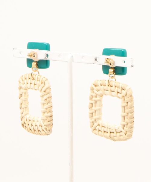tone(トーン)の「【atelier*mio】クレイ × ラタン pierce(ピアス(両耳用)・レディース・ブラック/レッド/イエロー/ブルー/グリーン・FREE)」の6枚目の写真