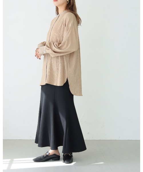 HER CLOSET（ハークローゼット）の「【shemoshelly】クリンクル ダブルボタンシャツブラウス（Tシャツ/カットソー・レディース・ブラック/ベージュ/オフホワイト・M）」の4枚目の写真