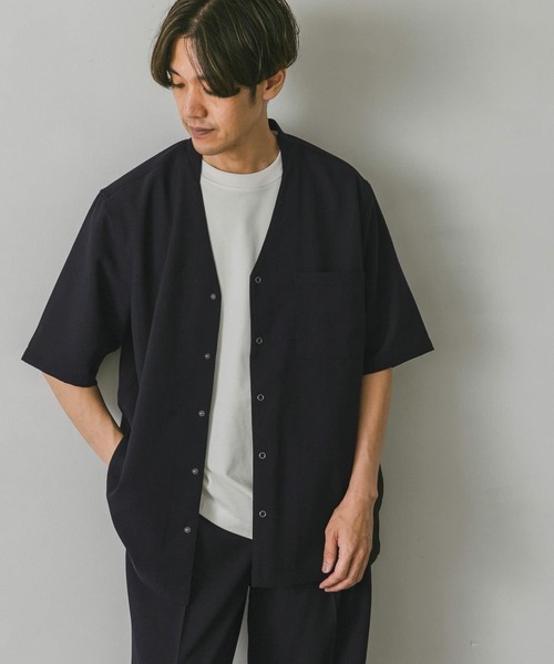 URBAN RESEARCH DOORS(アーバンリサーチドアーズ)の「イージーケア6分袖Vネックシャツ(シャツ/ブラウス・メンズ・ネイビー/ブラウン/グリーン系その他・MEDIUM/LARGE)」の11枚目の写真