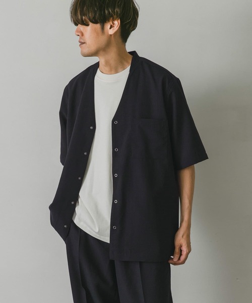 URBAN RESEARCH DOORS(アーバンリサーチドアーズ)の「イージーケア6分袖Vネックシャツ(シャツ/ブラウス・メンズ・ネイビー/ブラウン/グリーン系その他・MEDIUM/LARGE)」の15枚目の写真