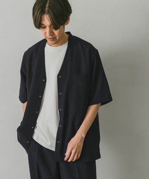 URBAN RESEARCH DOORS(アーバンリサーチドアーズ)の「イージーケア6分袖Vネックシャツ(シャツ/ブラウス・メンズ・ネイビー/ブラウン/グリーン系その他・MEDIUM/LARGE)」の16枚目の写真