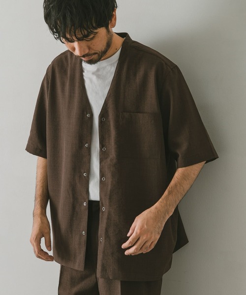 URBAN RESEARCH DOORS(アーバンリサーチドアーズ)の「イージーケア6分袖Vネックシャツ(シャツ/ブラウス・メンズ・ネイビー/ブラウン/グリーン系その他・MEDIUM/LARGE)」の20枚目の写真