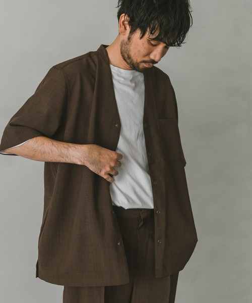 URBAN RESEARCH DOORS(アーバンリサーチドアーズ)の「イージーケア6分袖Vネックシャツ(シャツ/ブラウス・メンズ・ネイビー/ブラウン/グリーン系その他・MEDIUM/LARGE)」の22枚目の写真