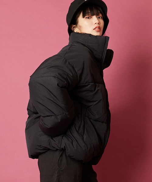 unrelaxing（アンリラクシング）の「ボリュームハイネック撥水ナイロンエコダウンジャケット（ダウンジャケット/コート・メンズ・ブラック/アイボリー/ライトカーキ/グレー/スミクロ/ブルー系/その他/ベージュ・FREE）」の15枚目の写真