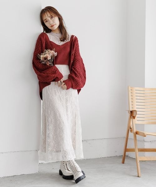 mysty woman(ミスティウーマン)の「ケーブルミックスボリュームカーディガン 165691(カーディガン/ボレロ・レディース・オフホワイト/チャコールグレー/モカ/ブルー/レッド/ライトグリーン・SMALL/MEDIUM)」の8枚目の写真