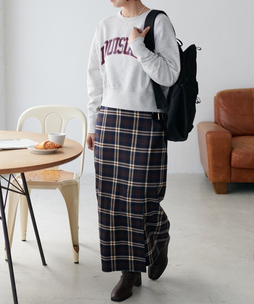 DISCOAT（ディスコート）の「カレッジショート丈スウエット（スウェット・レディース・ネイビー/オフホワイト/ライトベージュ・FREE）」の22枚目の写真