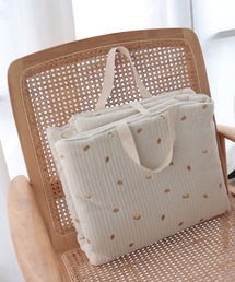 utatane（ウタタネ）の「イブル ナップマット 刺繍（ラグ/マット・キッズ）」
