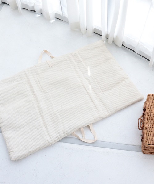 utatane（ウタタネ）の「イブル ナップマット 刺繍（ラグ/マット
