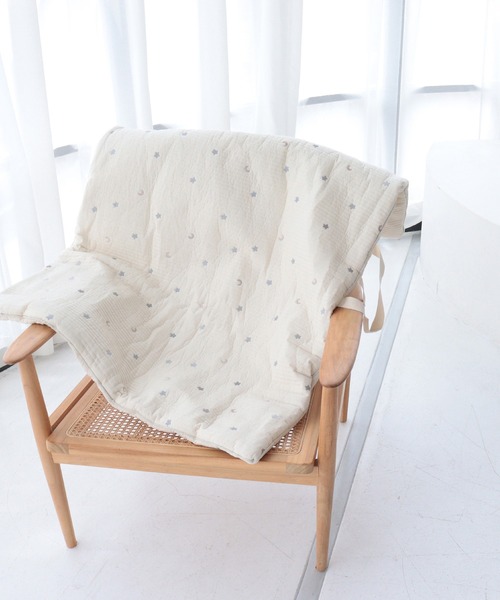 utatane（ウタタネ）の「イブル ナップマット 刺繍（ラグ/マット