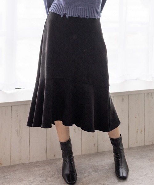 clear（クリア）の「フェイクスエードマーメイドスカート（スカート・レディース・ブラック/ブルー/グリーン/マスタード/テラコッタ/イエロー系その他・F）」の2枚目の写真