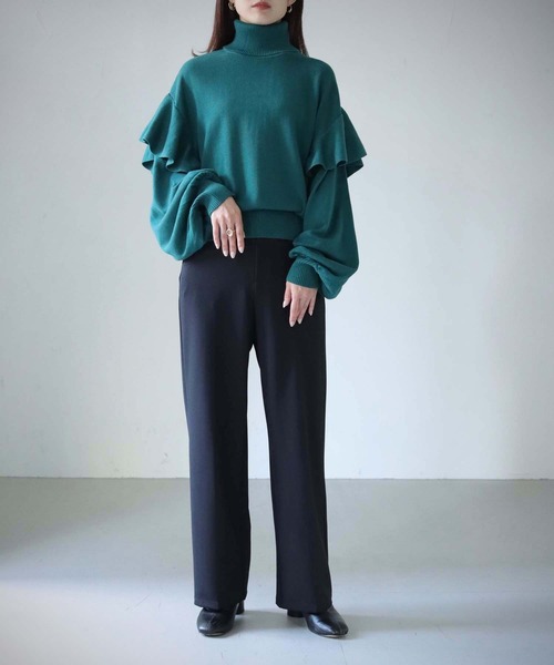 cheriella(シェリエラ)の「【cheriella】WEB限定ドロップショルダーフリルタートルネックニット(ニット/セーター・レディース・グリーン/ホワイト/パープル/ブラック・M)」の12枚目の写真