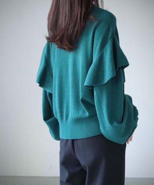 cheriella(シェリエラ)の「【cheriella】WEB限定ドロップショルダーフリルタートルネックニット(ニット/セーター・レディース・グリーン/ホワイト/パープル/ブラック・M)」の15枚目の写真