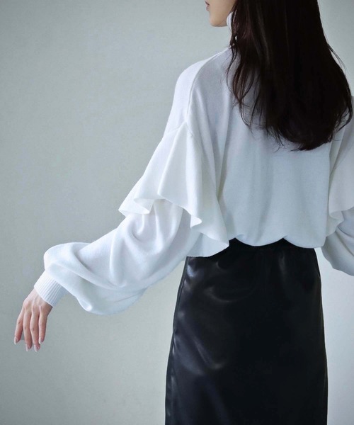 cheriella(シェリエラ)の「【cheriella】WEB限定ドロップショルダーフリルタートルネックニット(ニット/セーター・レディース・グリーン/ホワイト/パープル/ブラック・M)」の8枚目の写真