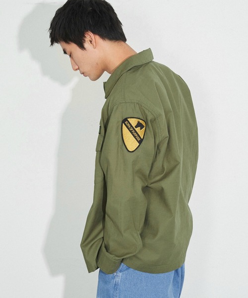 Alpha Industries（アルファインダストリーズ）の「パッチドミリタリーシャツジャケット（シャツ/ブラウス・メンズ・ブラック/グリーン・MEDIUM/LARGE/X-LARGE）」の15枚目の写真