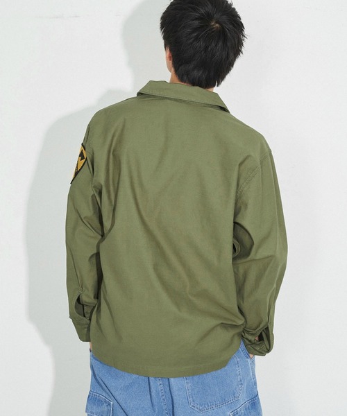 Alpha Industries（アルファインダストリーズ）の「パッチドミリタリーシャツジャケット（シャツ/ブラウス・メンズ・ブラック/グリーン・MEDIUM/LARGE/X-LARGE）」の17枚目の写真