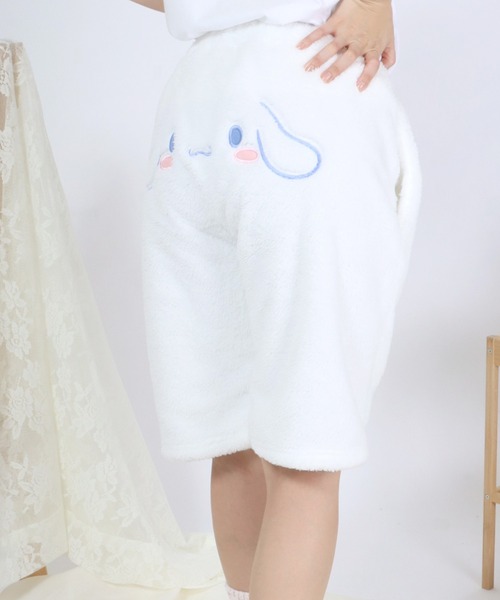 sanrio(サンリオ)の「sanrio(サンリオ)ボアフリースキャラクターショートパンツ(その他ルームウェア・レディース・ピンク/ホワイト/イエロー/ブラック・M/L)」の2枚目の写真