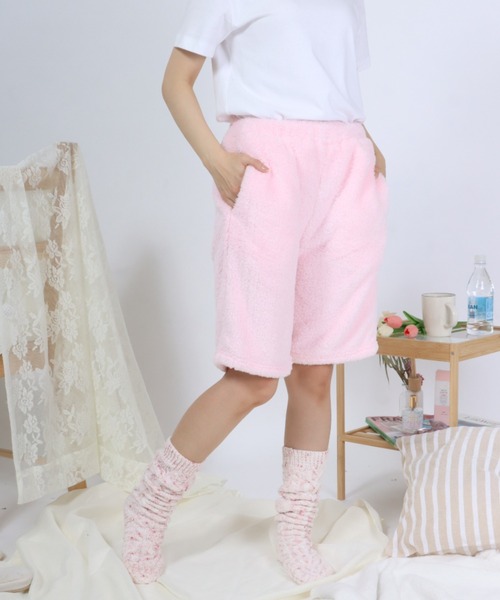sanrio(サンリオ)の「sanrio(サンリオ)ボアフリースキャラクターショートパンツ(その他ルームウェア・レディース・ピンク/ホワイト/イエロー/ブラック・M/L)」の5枚目の写真
