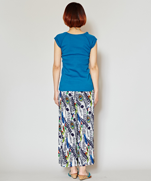 チャイハネ（チャイハネ）の「【チャイハネ】シンプル幅広タンクトップ（タンクトップ・レディース・ターコイズブルー/ホワイト/ベージュ/ブラック/イエロー/パープル/カーキ/ラベンダー/ブルー・FREE）」の16枚目の写真