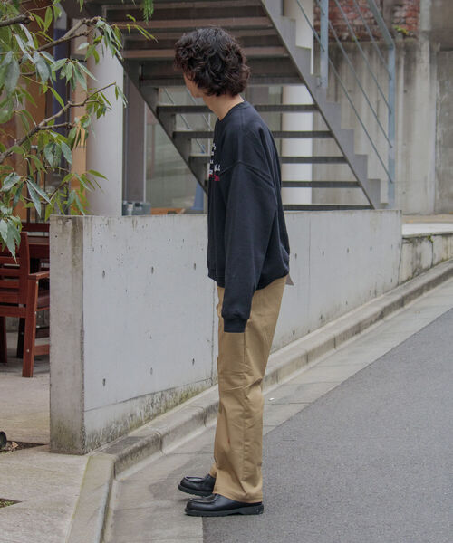 GLOSTER(グロスター)の「【ONEITA×GLOSTER】ワイド&ショート クルーネック ロゴスウェット 裏起毛(スウェット・メンズ・グレー/オフホワイト/ブラック・M/L)」の18枚目の写真