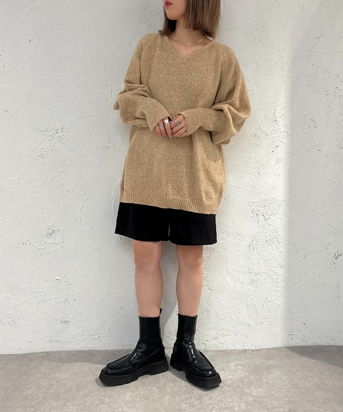 apres jour mignon(アプレジュールミニョン)の「Vネックチュニックニット【ZOZOTOWN限定アイテム】(ニット/セーター・レディース・ベージュ/ピンク系その他/グリーン・X-LARGE/フリー)」の8枚目の写真