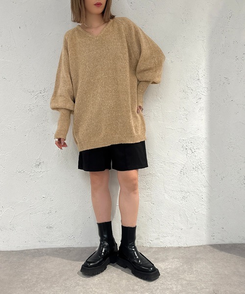 apres jour mignon(アプレジュールミニョン)の「Vネックチュニックニット【ZOZOTOWN限定アイテム】(ニット/セーター・レディース・ベージュ/ピンク系その他/グリーン・X-LARGE/フリー)」の9枚目の写真