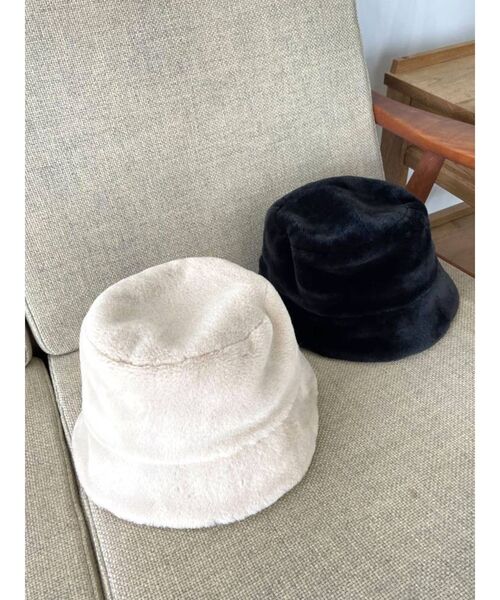 EMODA（エモダ）の「フェイクファーバケットハット（ハット・レディース・アイボリー/ブラック・FREE）」の5枚目の写真
