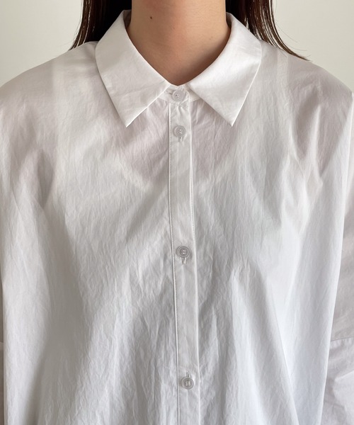 CANAL JEAN(キャナルジーン)の「RED CHOP WORKS(レッドチョップワークス) オーバーサイズコットンギャザーシャツ(シャツ/ブラウス・レディース・ホワイト・ONE SIZE)」の19枚目の写真