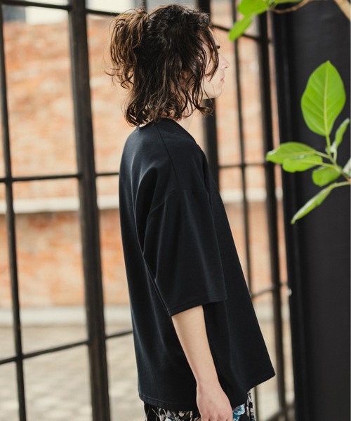 CASPER JOHN(キャスパージョン)の「U-neck loose T-shirts/UネックルーズTシャツ(Tシャツ/カットソー・メンズ・ホワイト/ライトグレー/カーキ/ブラック・SMALL/MEDIUM/LARGE)」の14枚目の写真