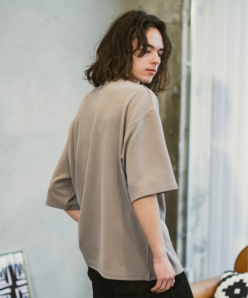 CASPER JOHN(キャスパージョン)の「U-neck loose T-shirts/UネックルーズTシャツ(Tシャツ/カットソー・メンズ・ホワイト/ライトグレー/カーキ/ブラック・SMALL/MEDIUM/LARGE)」の21枚目の写真
