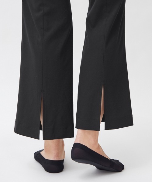 Tuche(トゥシェ)の「Tuche/トゥシェ フレアパンツ 無地(その他パンツ・レディース・ブラック/ブルー/オフホワイト・MEDIUM/LARGE)」の10枚目の写真