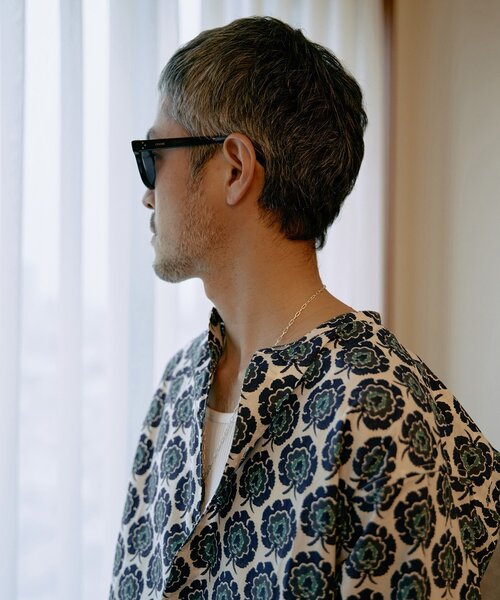 EDIFICE(エディフィス)の「【LIBERTY / リバティー】ノーカラー 総柄シャツ(シャツ/ブラウス・メンズ・グレー/ブルー/ブラック系その他/ブラック/ブラウン/ブルー系その他・LARGE/MEDIUM)」の17枚目の写真