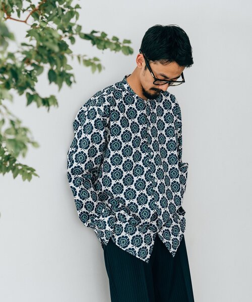 EDIFICE(エディフィス)の「【LIBERTY / リバティー】ノーカラー 総柄シャツ(シャツ/ブラウス・メンズ・グレー/ブルー/ブラック系その他/ブラック/ブラウン/ブルー系その他・LARGE/MEDIUM)」の19枚目の写真