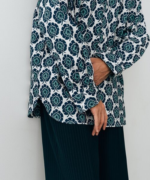 EDIFICE(エディフィス)の「【LIBERTY / リバティー】ノーカラー 総柄シャツ(シャツ/ブラウス・メンズ・グレー/ブルー/ブラック系その他/ブラック/ブラウン/ブルー系その他・LARGE/MEDIUM)」の22枚目の写真