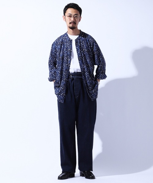 EDIFICE(エディフィス)の「【LIBERTY / リバティー】ノーカラー 総柄シャツ(シャツ/ブラウス・メンズ・グレー/ブルー/ブラック系その他/ブラック/ブラウン/ブルー系その他・LARGE/MEDIUM)」の5枚目の写真