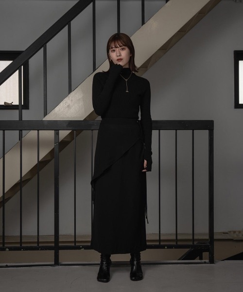 I_am（アイアム）の「asymmetry wrap skirt（スカート・レディース・ホワイト・FREE）」の2枚目の写真