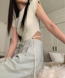 me+em select（ミームセレクト）の「バックストラップカットアウトショートリブＴシャツ【 韓国製 】（Tシャツ/カットソー）」