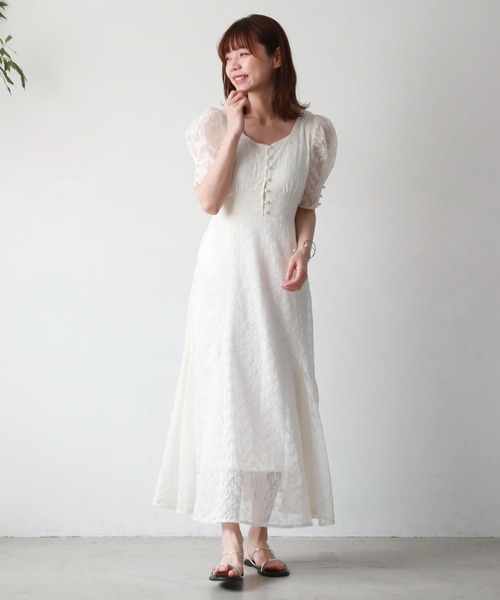 archives（アルシーヴ）の「パール釦刺繍切替ワンピース（ワンピース・レディース・ミント/ブラック/ベージュ/オフホワイト・MEDIUM）」の8枚目の写真